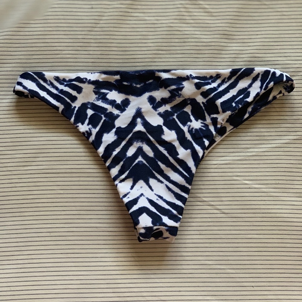 Mikoh Miyako Bottoms